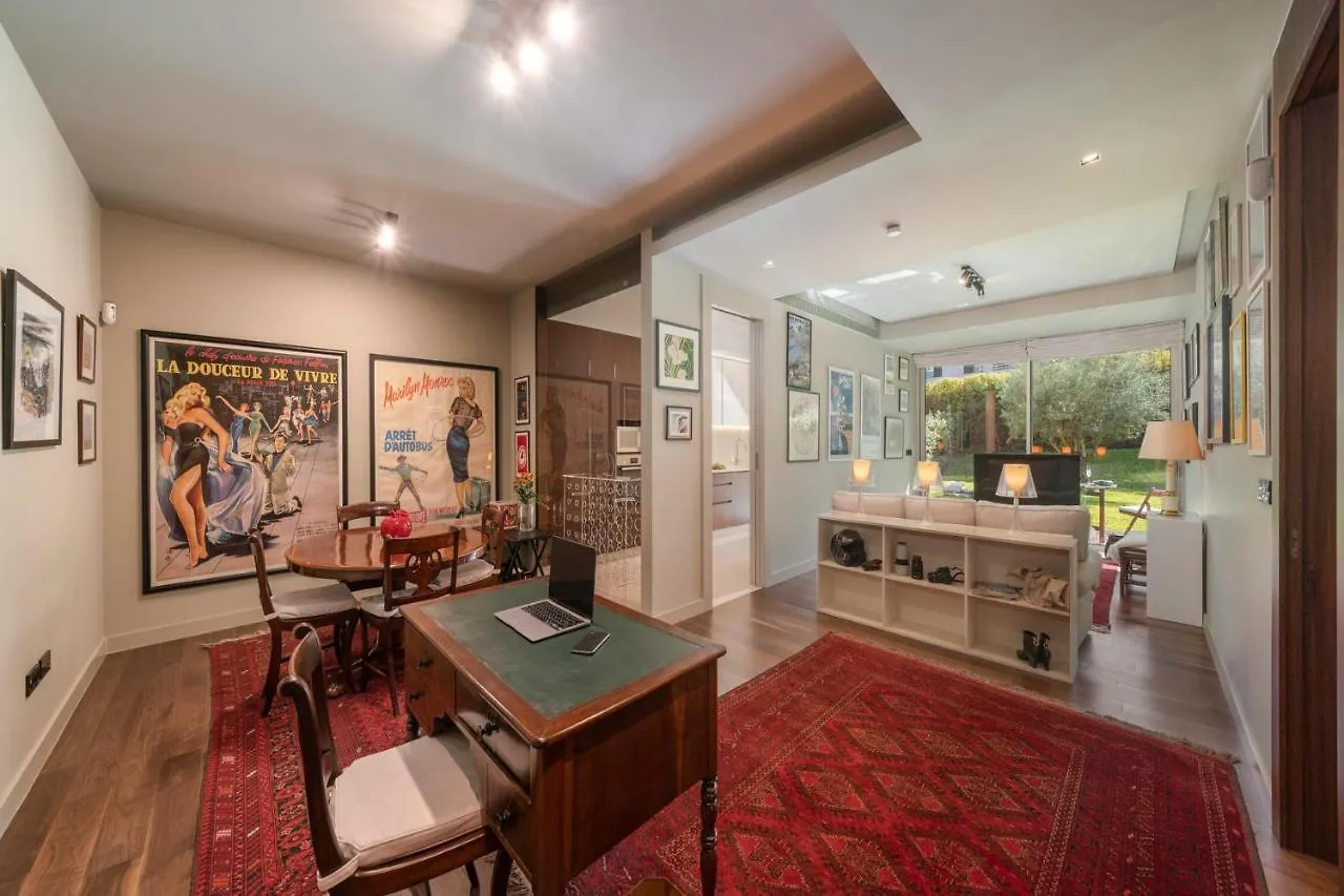 Savoy Residence Casa Branca I By An Island Apart Funchal  Apartamento