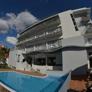 Madeira Bright Star By Petit Hotell